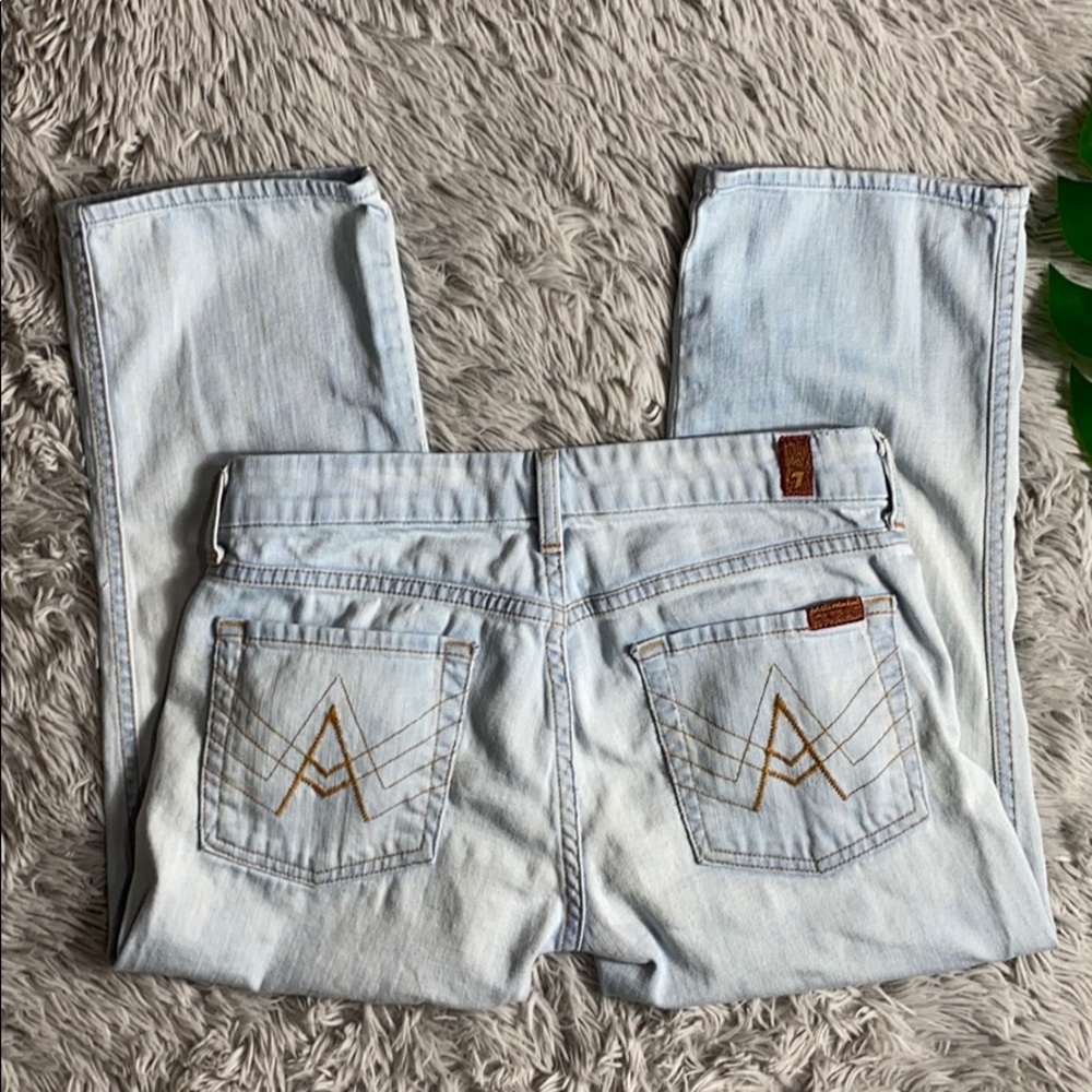 7FAM light wash crop A pocket jeans size 27